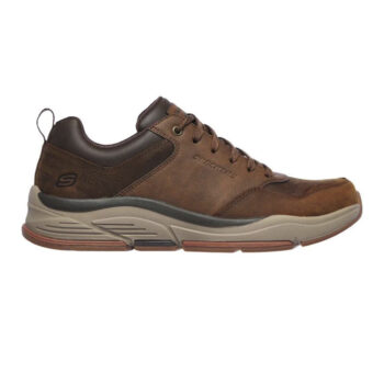 Zapatillas de hombre Skechers 66204 Benago Treno, con parte superior de cuero engrasado y plantilla Skechers Air Cooled Memory Foam®. Ofrecen comodidad duradera y un diseño Relaxed Fit® para un ajuste espacioso .