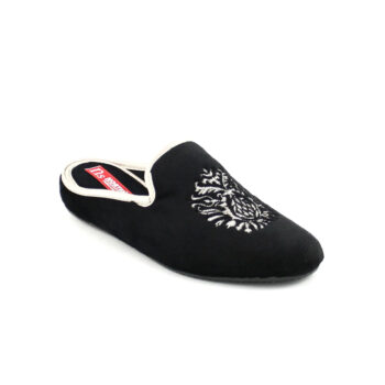 zapatilla mujer nortenas 7 35 25 chinela terciopelo negro 2 - ZAPATILLA MUJER NORTEÑAS 7-35-25 | CHINELA DE CASA EN TERCIOPELO CON ESCUDO Y CUÑA DE 3 CM zapatilla mujer nortenas 7 35 25 chinela terciopelo negro 2 - ZAPATILLA MUJER NORTEÑAS 7-35-25 | CHINELA DE CASA EN TERCIOPELO CON ESCUDO Y CUÑA DE 3 CM