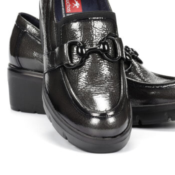 zapato mujer mocasin fluchos tacon piel charol elegancia confort 4 - ZAPATO MUJER MOCASÍN FLUCHOS TACÓN PIEL | ELEGANCIA Y CONFORT EN CADA PASO