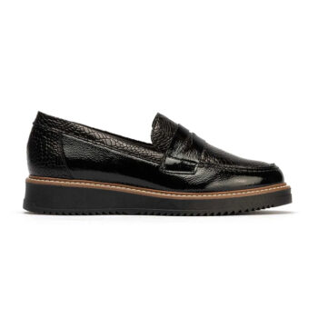 Mocasín combinado para mujer Pitillos 10074 en color negro, con cuña boogie baja. Parte de la nueva colección Otoño-Invierno 2024, diseñado para ofrecer comodidad y estilo en cada paso.