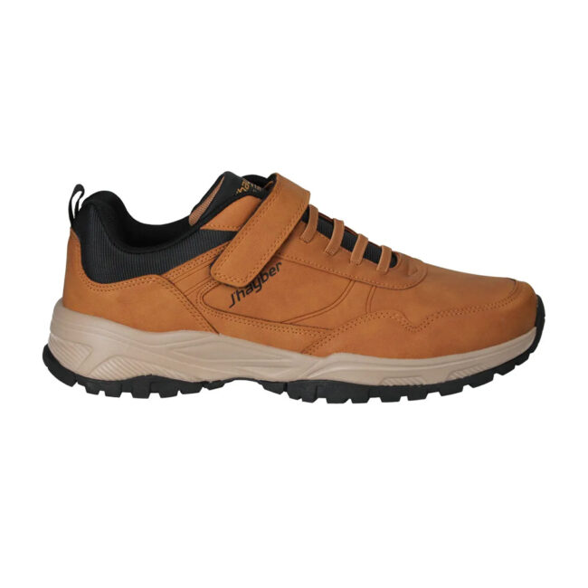 Zapatillas de travel J'hayber Travel Chando para hombre, disponibles en marino y beige. Con ajuste elástico y cierre adherente para fácil uso, plantilla Comfort Travel para reducir la fatiga del pie y adaptarse a distintos terrenos. Perfectas para combinar con ropa deportiva o casual.