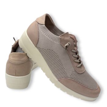 IMG 2448 - DEPORTIVO MUJER DOCTOR CUTILLAS 40101 | TRANSPIRABLE Y LIGERO CON VELCRO Y CUÑA Deportivo DOCTOR CUTILLAS 40101 en color platino con tejido transpirable, cierre con cordones y suela ergonómica. Ideal para caminar con total comodidad.