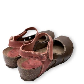 IMG 6959 - SANDALIA MUJER INTER-BIOS 5326 | SANDALIA CERRADA DE PIEL CON CIERRE DE VELCRO, CONFORT NATURAL Y SUELA BIO inter-bios-5326-pardo-teja