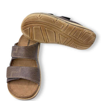 IMG 1919 - ZUECO DE HOMBRE INBLU CUERO | ZUECOS ABIERTOS AJUSTABLES CON VELCRO, LIGEROS Y CÓMODOS PARA EL DÍA A DÍA inblu-zueco-cuero-hombre.jpg