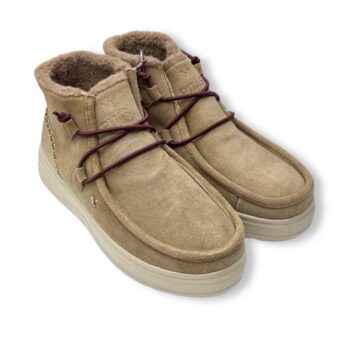 Botín de mujer Pitas color camel, con cordones elásticos burdeos y forro cálido interior.